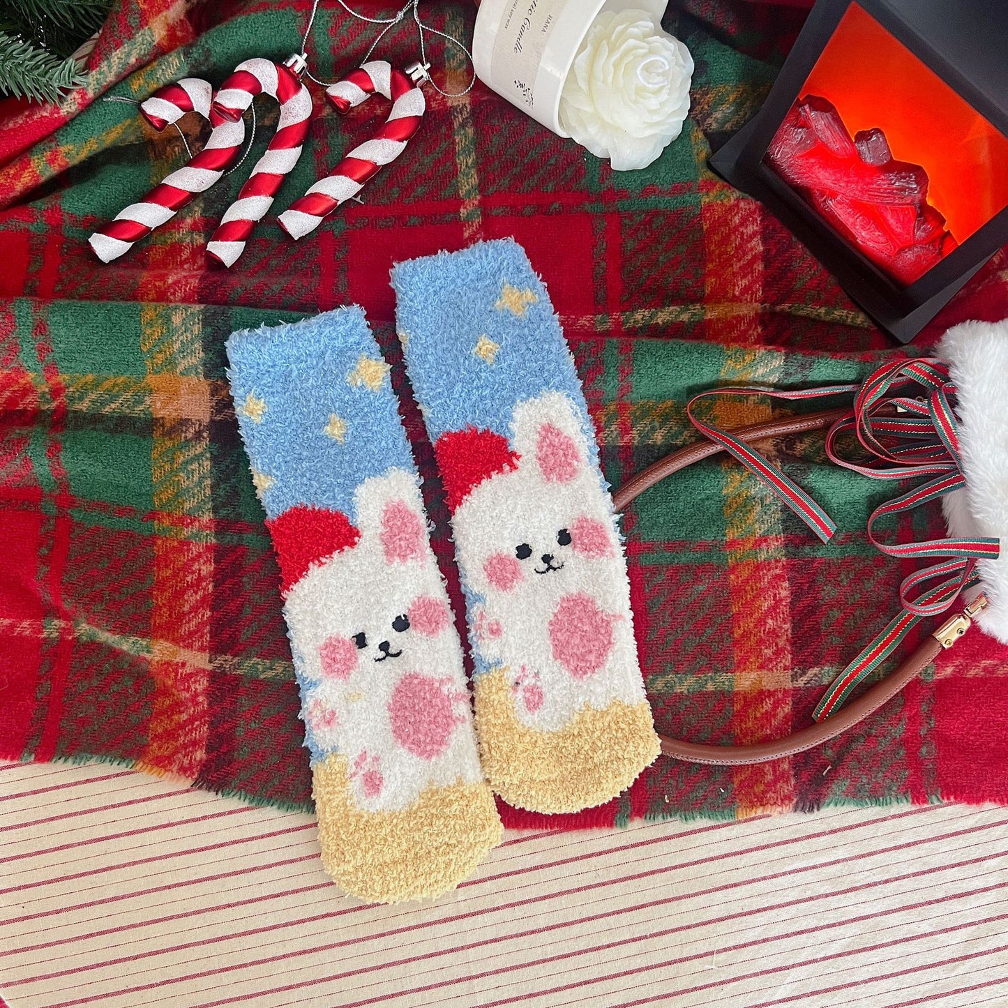 Christmas Lint-free Cute Coral Fleece Thermal Middle Tube Women's Socks